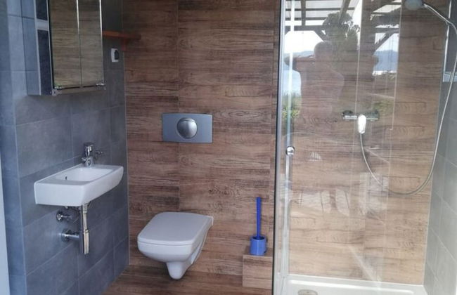 House With Private Beach by the Lake, Whirlpool - Foto 10