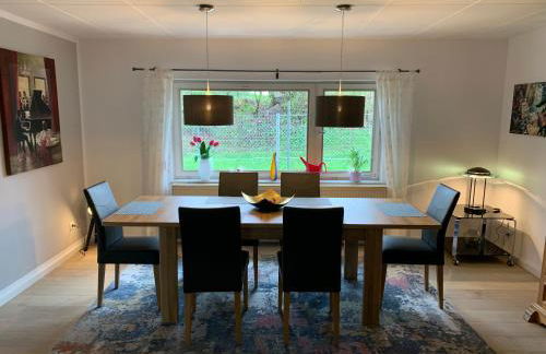 Ferienhaus Relax - Modernes Haus auf großem Grundstück im Grünen - Foto 1