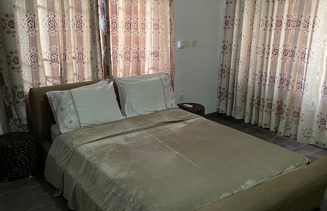 3-bed Apartment, Sleeps 6 With Wi-fi - Photo 12