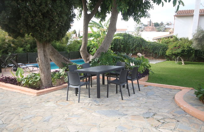 Rent&Dream Villa Malaga Manila - Foto 1