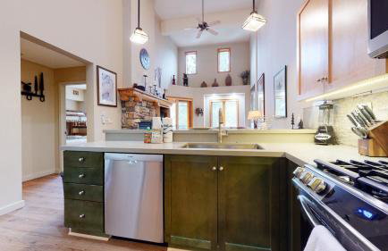 Mammoth Green #214 condo - Photo 3