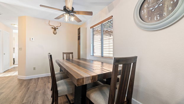 The Bear Den - Foto 3, Habitación