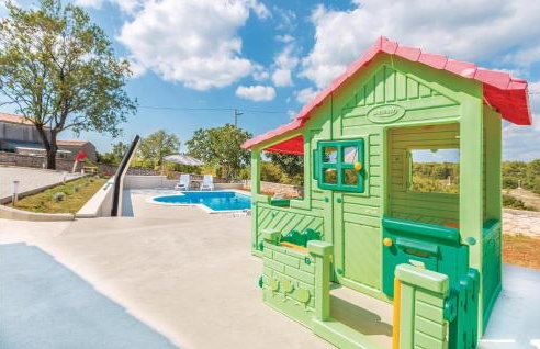 Beautiful Apartment In Hrboki With Wifi - Photo 10