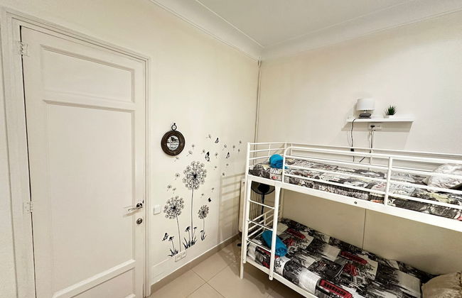 Rooms Gran Via - Photo 15