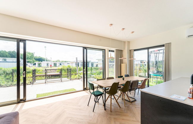 Lakeside Home With a Jetty - Foto 29