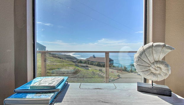 Spectacular Ocean View Retreat w/ Private Beach - Foto 4, Interior