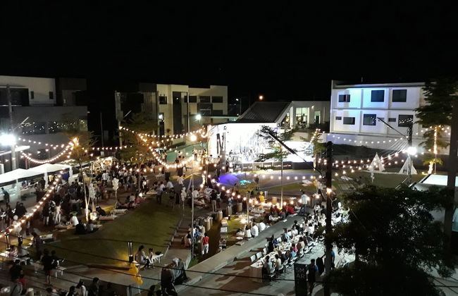 New Loft Modern Home - Photo 35