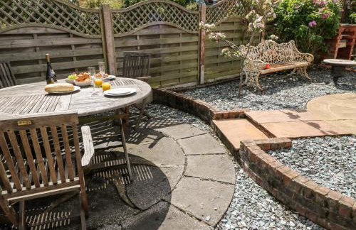 Garden Cottage - Photo 14