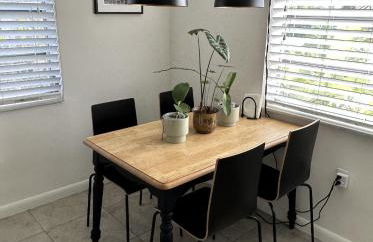 Miami's Cozy Tropical Getaway - Photo 8