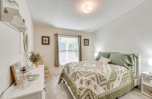 Waterfront Shady Cove Home with Fishing Deck! - Foto 21