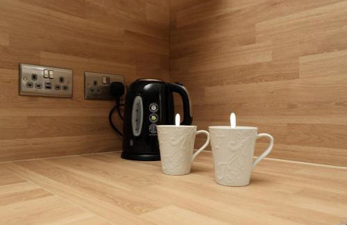 Modern Comfort 4 Bedrooms and Great Location - Foto 15