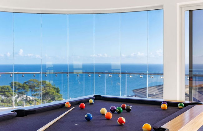 Cliffside Castle With Bay And City Views - Foto 1