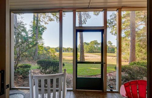 Pawleys Island Condo with Screened Porch and Golfing! - Foto 19