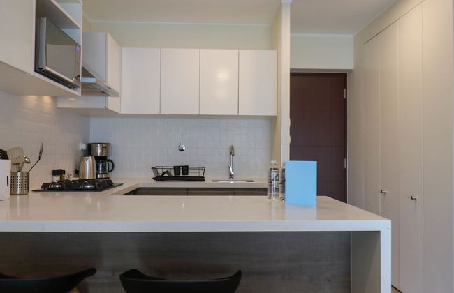 w Spectacular 2BR in the Heart of Miraflores - Photo 3