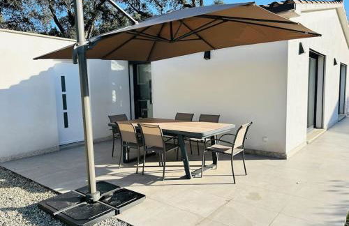 Villa Climatisée avec Piscine partagée , Terrasse et Parking - Foto 35