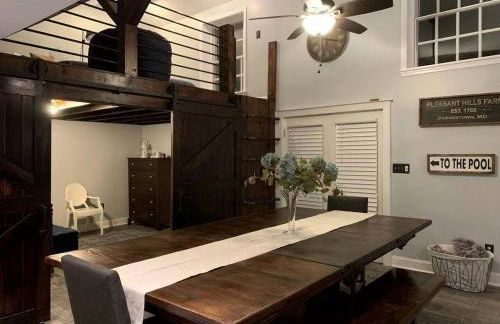 Sweet Chic Farm Cottage with Pool, Hot-Tub and Beautiful Sunsets in Maryland - Foto 16