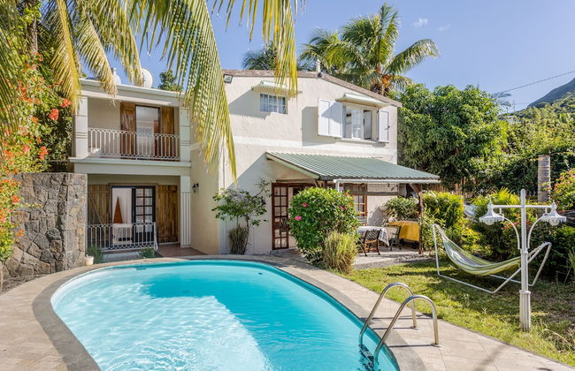 Villa with Heated Pool - Photo 1