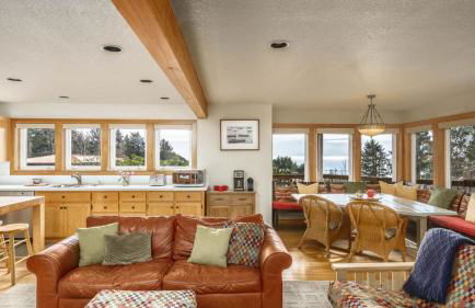 Coastal Getaway in Manzanita w Fire Pit, Guest House & Views Seagrove by Avantstay - Foto 16