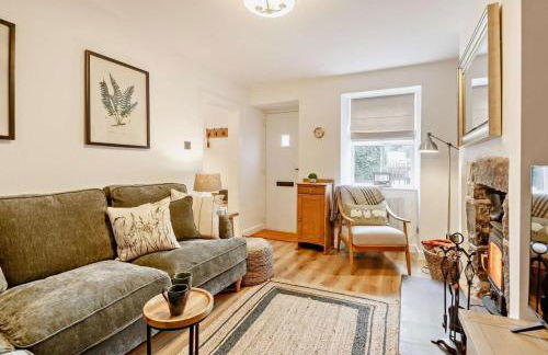 Ty Fin Cottage with Hot Tub - Photo 7