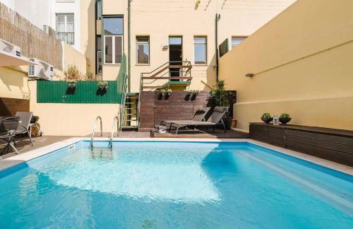 Chiado Gem Private Pool & Patio Retreat - Photo 45