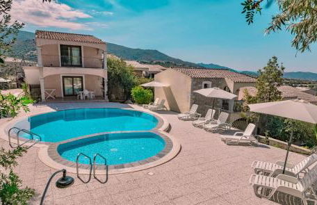 Residence con piscina a Badesi, appartamenti con WIFI e A.C - Photo 30