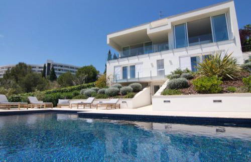 Villa Miramar by Glasir - Photo 2