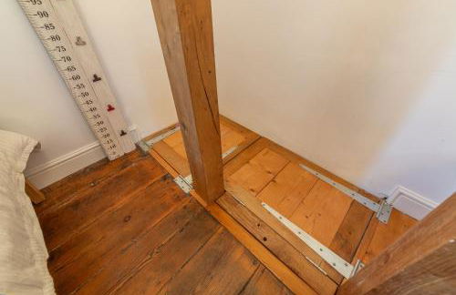 Field Row - Photo 28