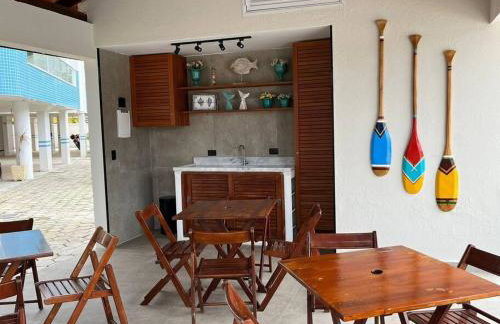 Apartamento 23A para 6 pessoas com Piscina e Churrasqueira no Cond Torremolinos Beach a 80m para Pé na areia na Praia da Enseada Ubatuba - Foto 11