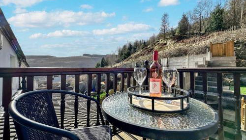 3 bed home in Tonypandy with Balcony View Room - Foto 5