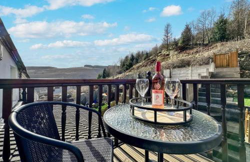 3 bed home in Tonypandy with Balcony View Room - Foto 5