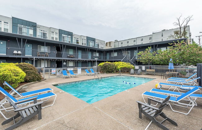 Trendy Studio for 4 w/ Community Pool! - Photo 14