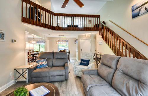 Walk to Lake Keowee Salem Townhome with Deck - Foto 5