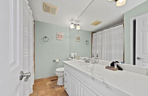 Multi-family Property with Private Pool, Large Yard and Steps From the Bay - Foto 24