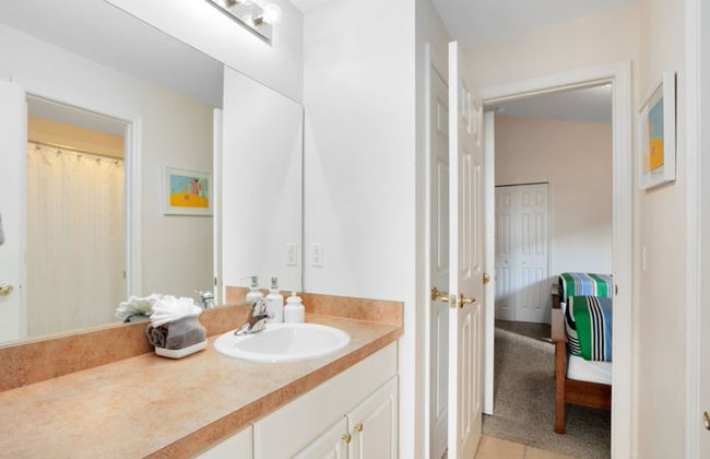 Beautiful 4 Bedroom 3 Bathroom Pool spa Villa - Foto 26