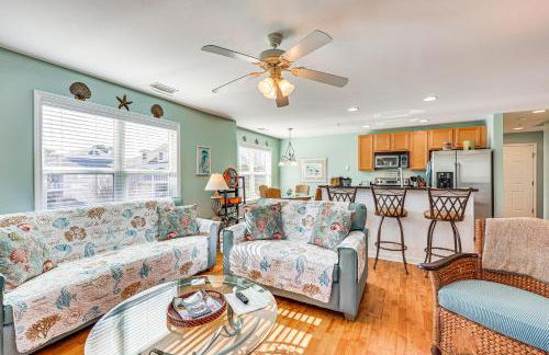 Marina and Beach Club Access Condo in Southport - Foto 4