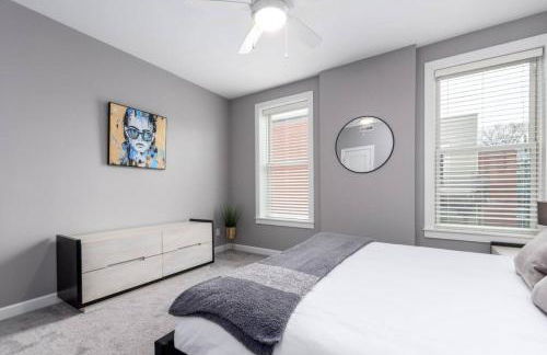 Soaring 2-Bedroom Parkside Loft Walkable to it All - Foto 22