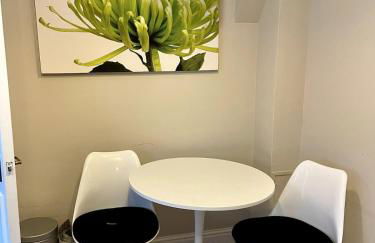 Stylish Garden Apartment in Central Cheltenham - Photo 28