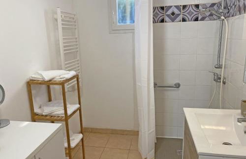 pleasant gîte, with collective heated swimming pool, in the heart of the alpilles in mouriès, 4/6 people. - Foto 14