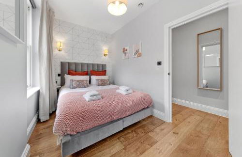 Two Modern Central London Apartments with AC Near Big Ben & Buckingham Palace - Photo 60
