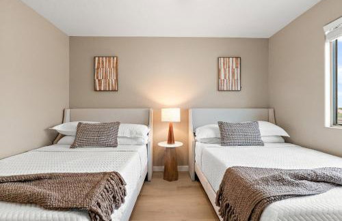 Chill and Relax Luxury Retreat with Pool Spa Game Room and Steam Room - Foto 16