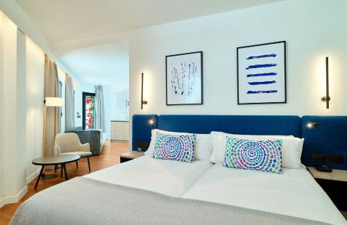 Apartamentos Luna Suites Granada - Foto 49