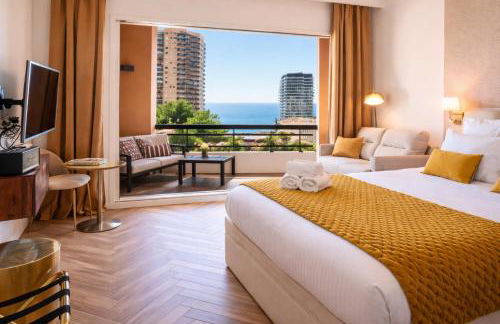 MONACO Border LUXURY SUITE - SEA VIEW - POOL - Foto 1