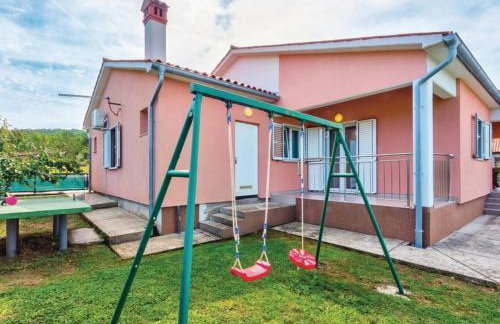 Breg Ivanovci - Three Bedroom Villa with Swimming Pool - Photo 32