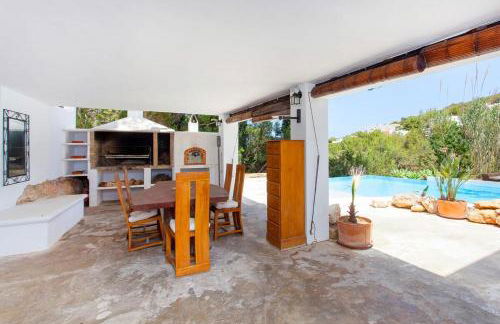 Classic Villa for 12- Pool, BBQ, big exterior area - Foto 9