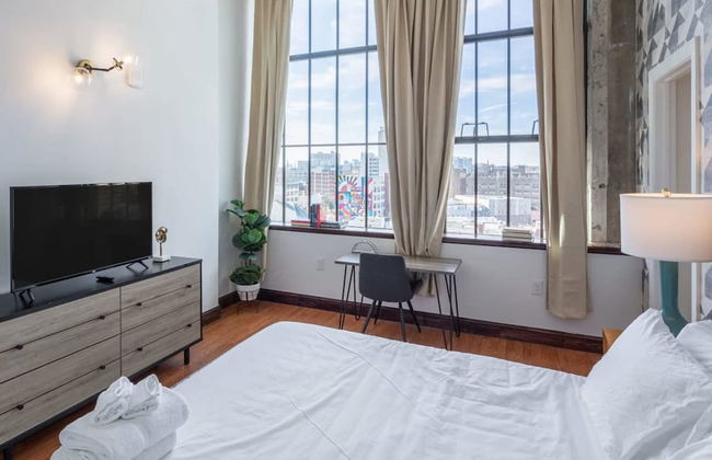 Sosuite 2BR Penthouse w W D Gym On-site Bar - Foto 18