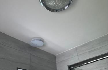 New Cozy Studio Apt. House with Parking. Entire space - Photo 6