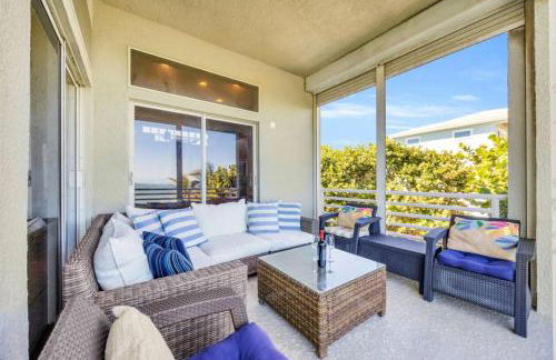 Oceanfront Escape - Private Beach Access - Game Room - Bikes - Surfboard - Foto 41