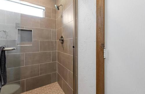 Lakeview Oasis with Patio, Dock & Black-stone Griddle - Foto 16