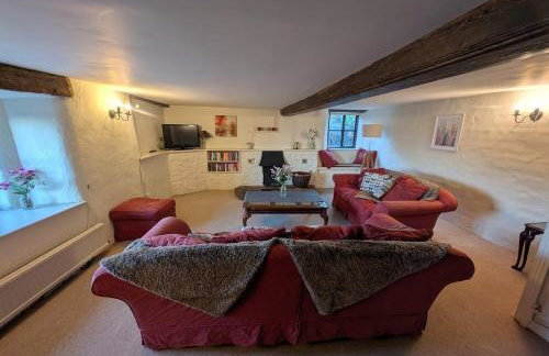 The Farmhouse - Photo 40