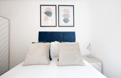 Contemporary 3 Bedroom Home with Garden & Parking - Foto 29